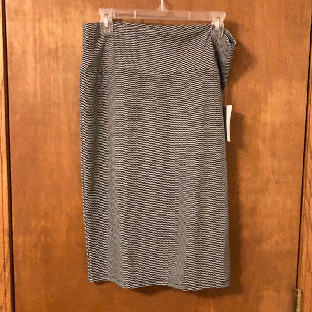 Lularoe Cassie L 413